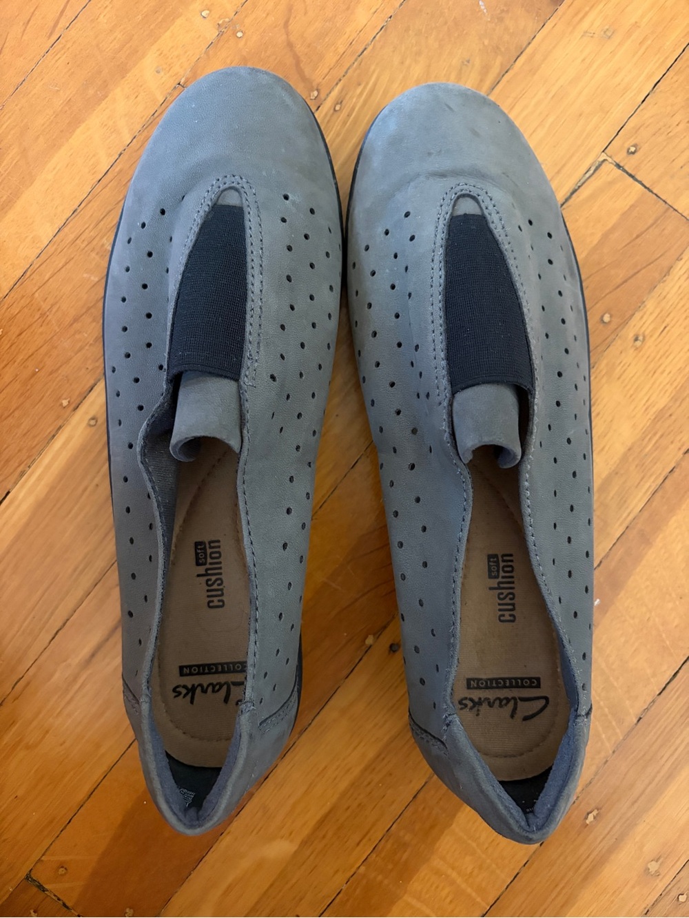Clarks collection Gemma gray perforated slip on comfort flats shoes 8.5 arche
